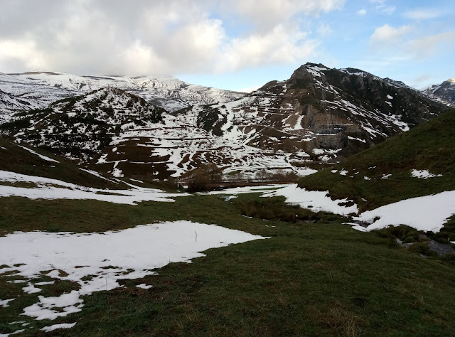 bajando-hacia-vias-tren