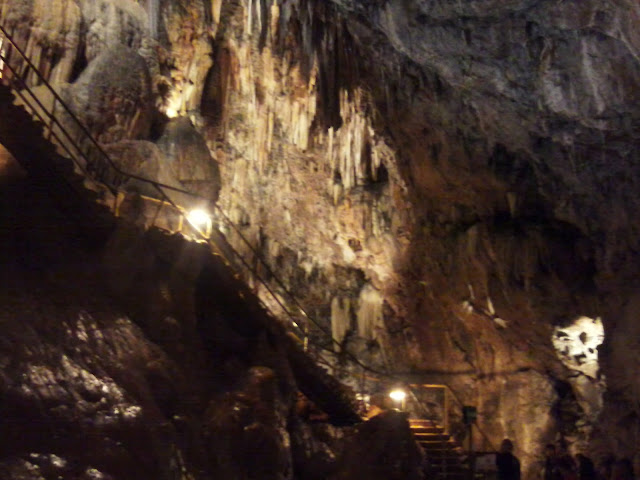 interior-cueva