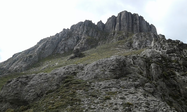 tres-marias-y-pena-esquina-desde-casares-5